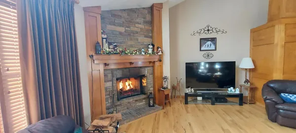 $1,290,000 | 4451 Hartstone Drive, Polk, WI 53086