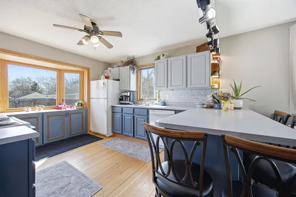 $205,000 | 1613 10th Street North, Fargo, ND 58102