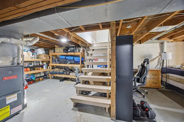 $205,000 | 1613 10th Street North, Fargo, ND 58102