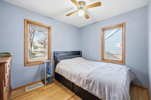 $205,000 | 1613 10th Street North, Fargo, ND 58102