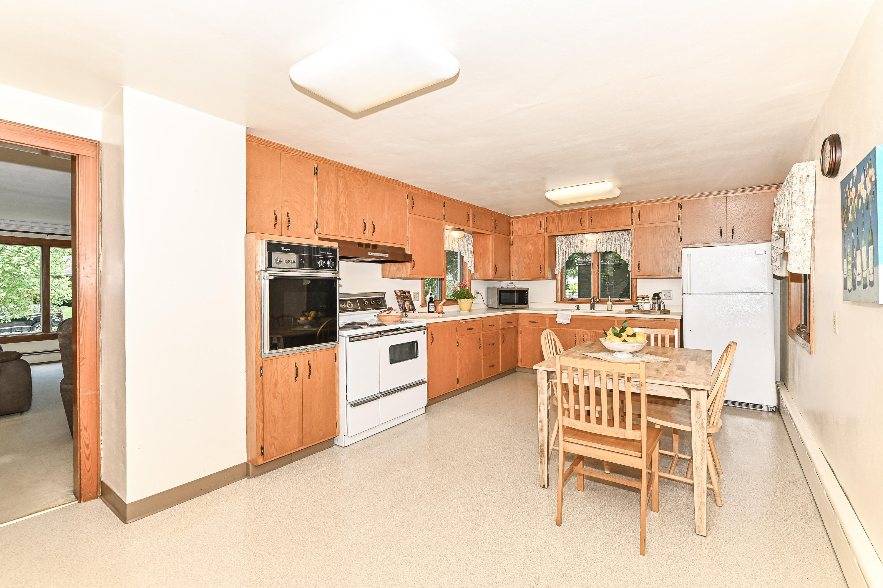 3445 South 96th Street Milwaukee, WI 53227 - Photo 13 of 52 Eat In Kitchen
