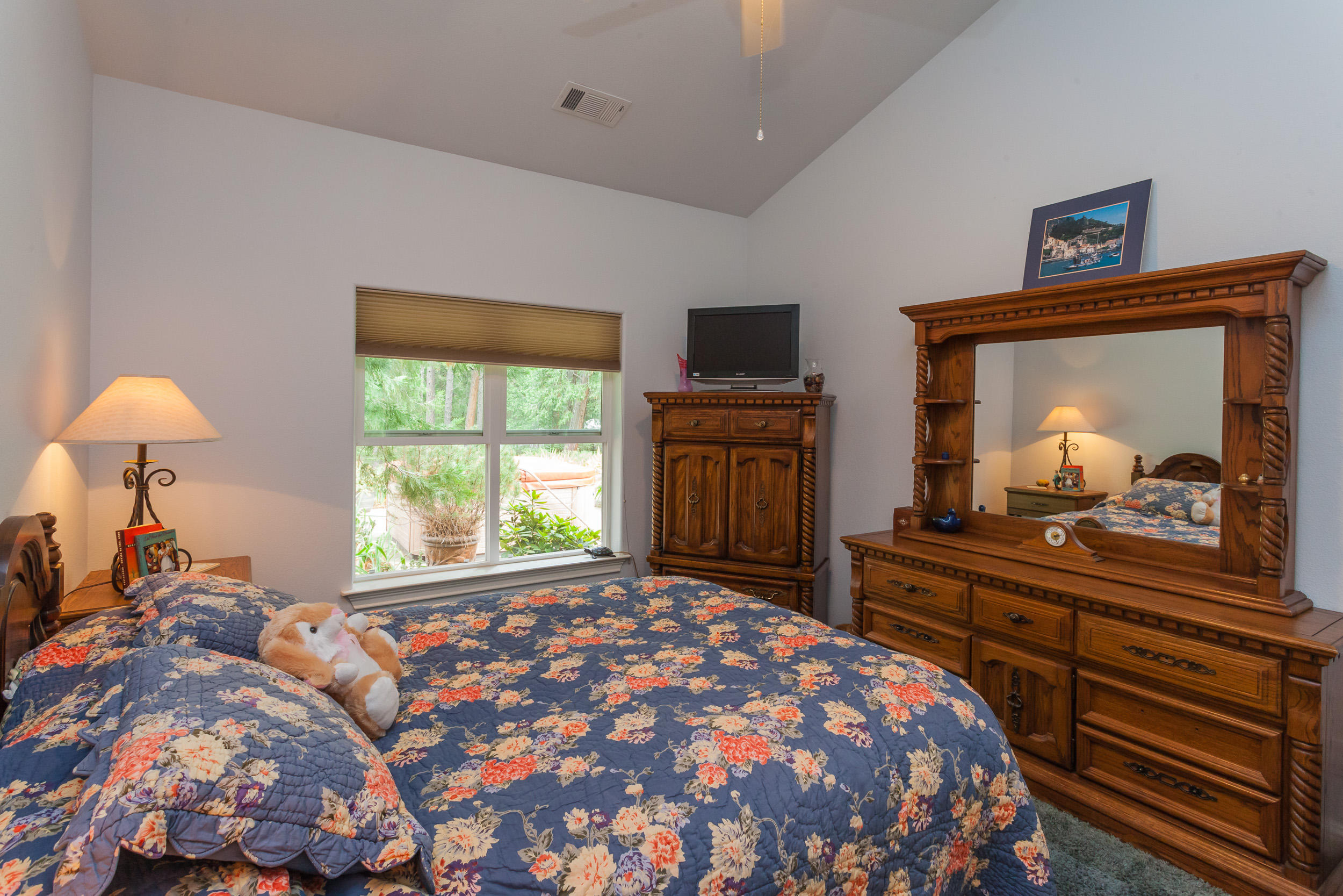 15015 Oak Run Road Oak Run, CA 96069 - Photo 16 of 32 15015OakRunRoad-MLS-23