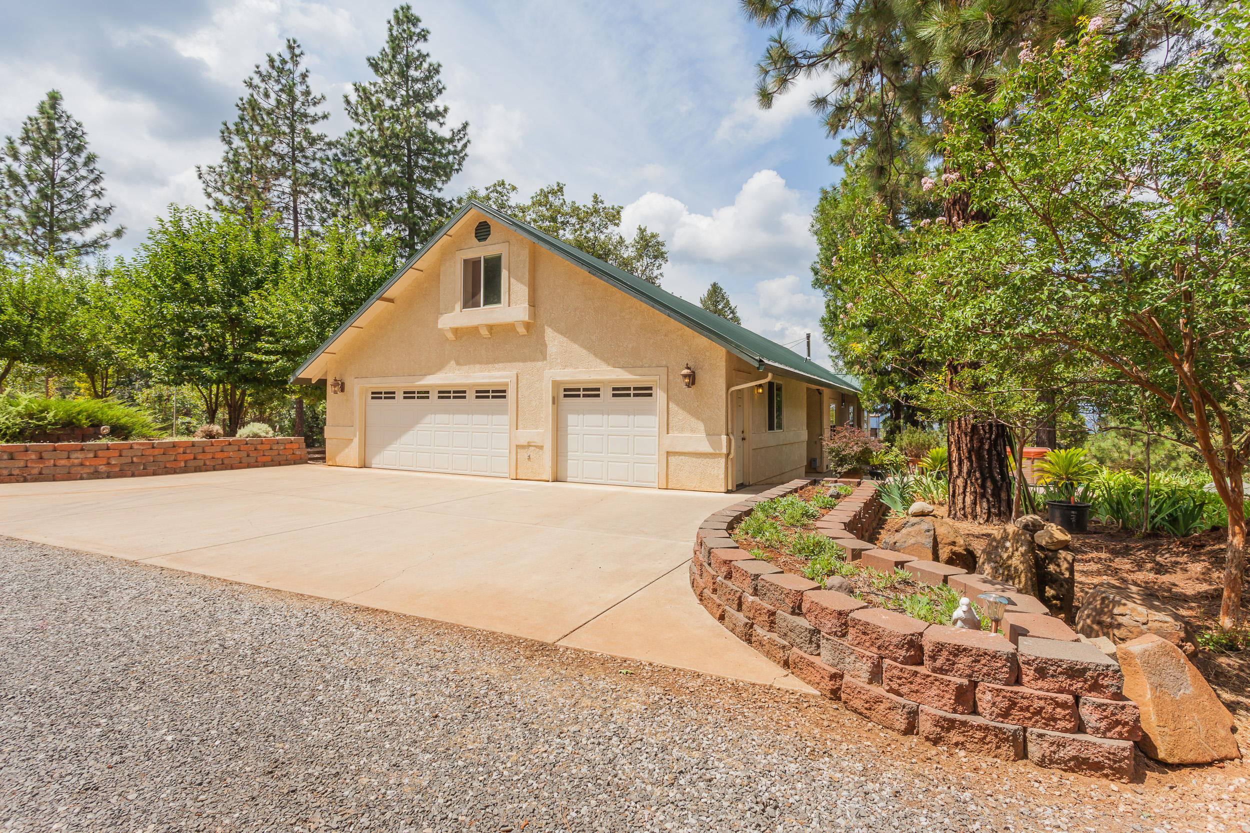 15015 Oak Run Road Oak Run, CA 96069 - Photo 2 of 32 15015OakRunRoad-MLS-48
