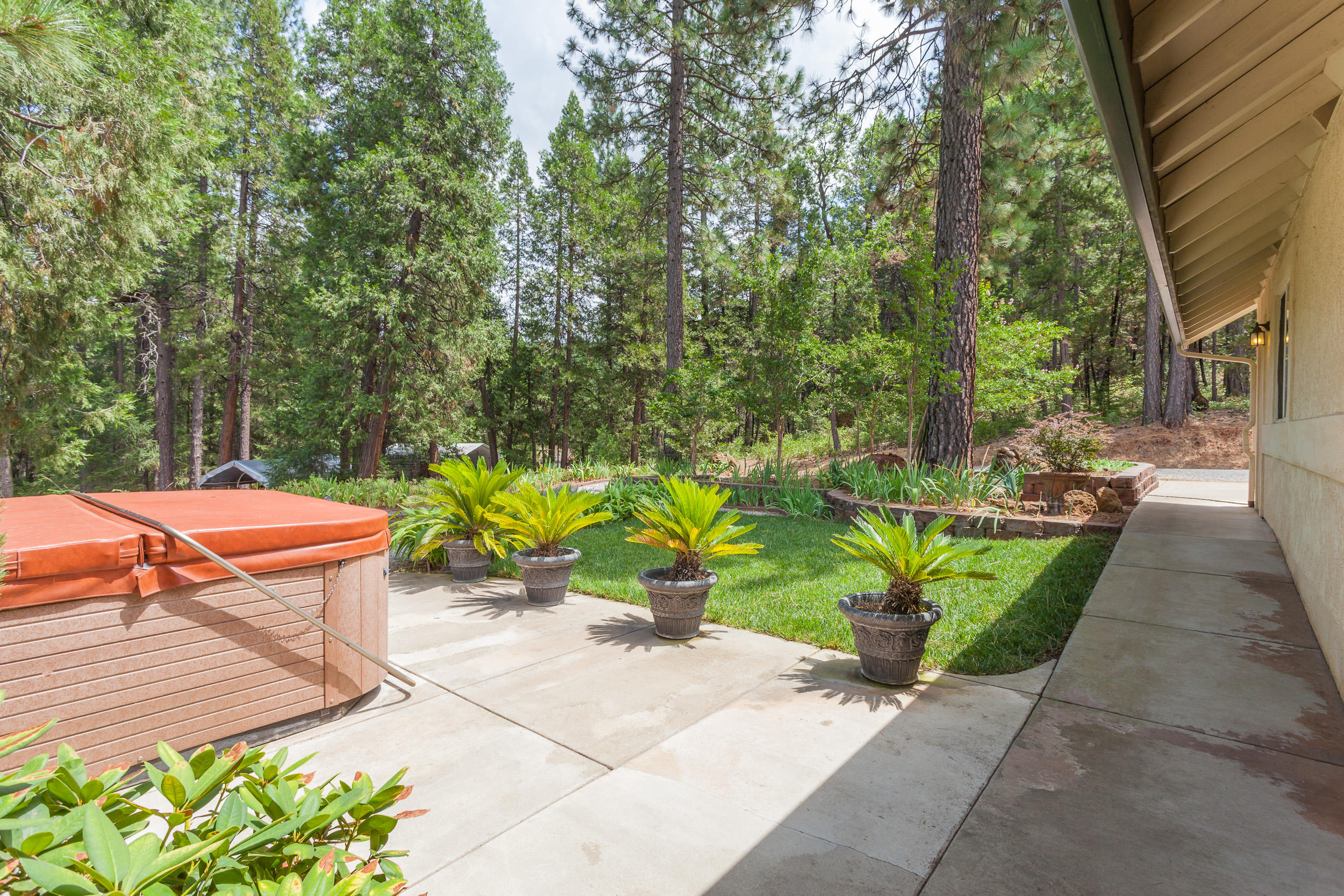 15015 Oak Run Road Oak Run, CA 96069 - Photo 31 of 32 15015OakRunRoad-MLS-38