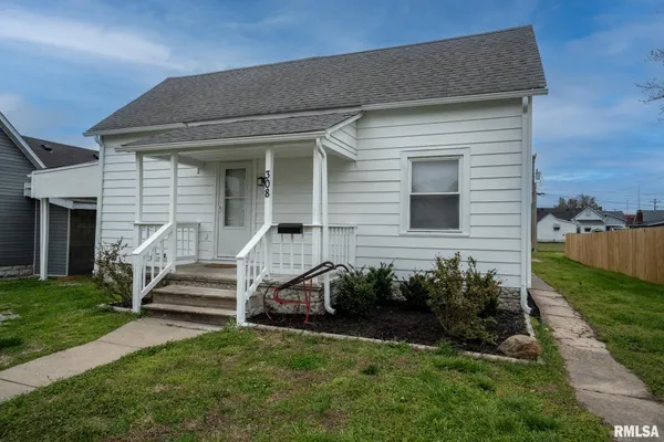 $133,000 | 308 North 18th Street, Herrin, IL 62948