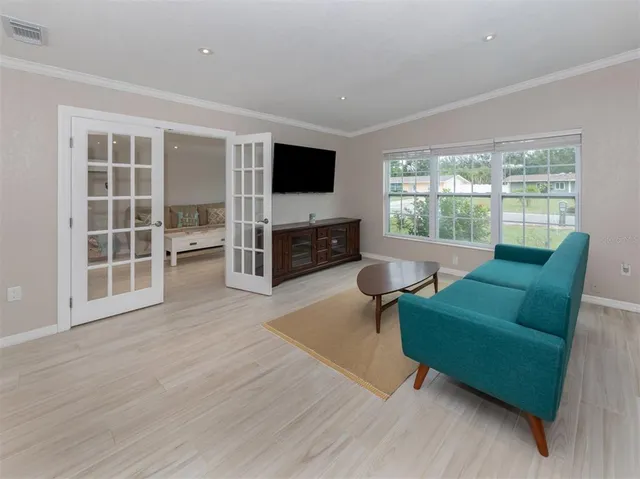 $4,000 | 161 Suntan Avenue, Sarasota, FL 34237