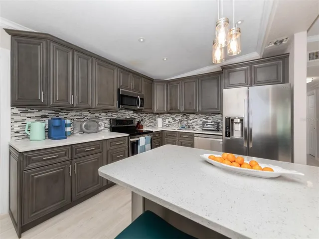 $4,000 | 161 Suntan Avenue, Sarasota, FL 34237