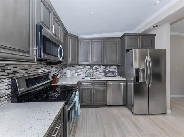 $4,000 | 161 Suntan Avenue, Sarasota, FL 34237