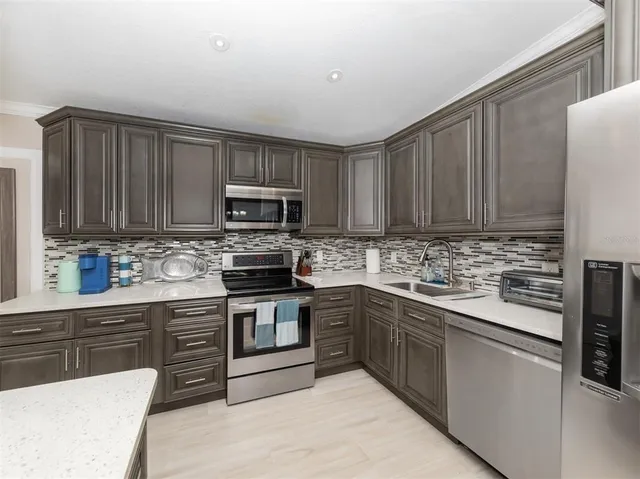 $4,000 | 161 Suntan Avenue, Sarasota, FL 34237