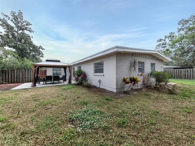 $4,000 | 161 Suntan Avenue, Sarasota, FL 34237