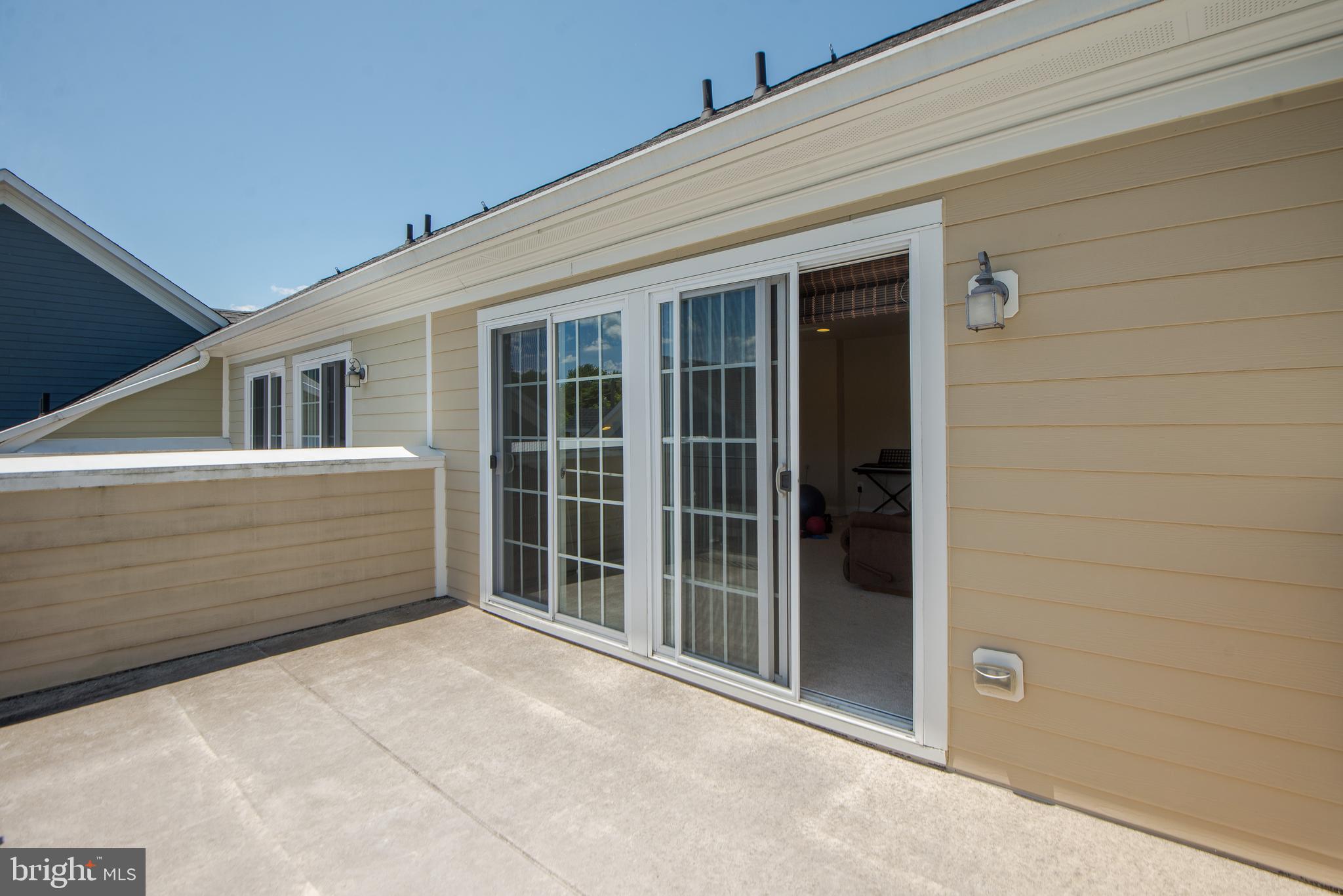 8 Meridian Lane Towson, MD 21286 - Photo 27 of 39 a view of front door of house