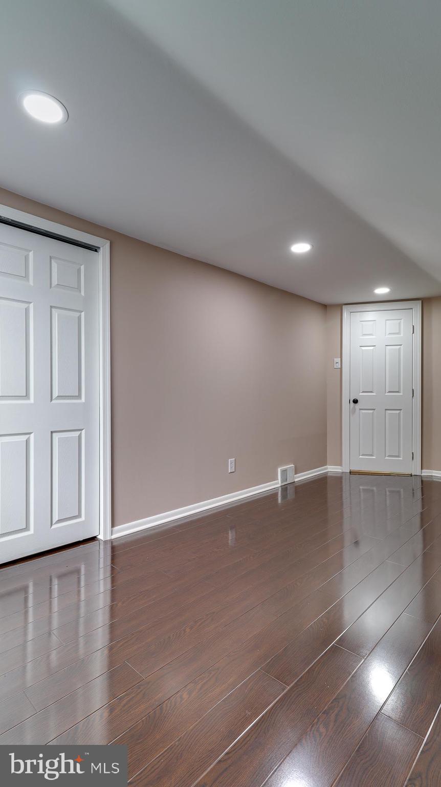 605 4th Avenue Lindenwold, NJ 08021 - Photo 20 of 25