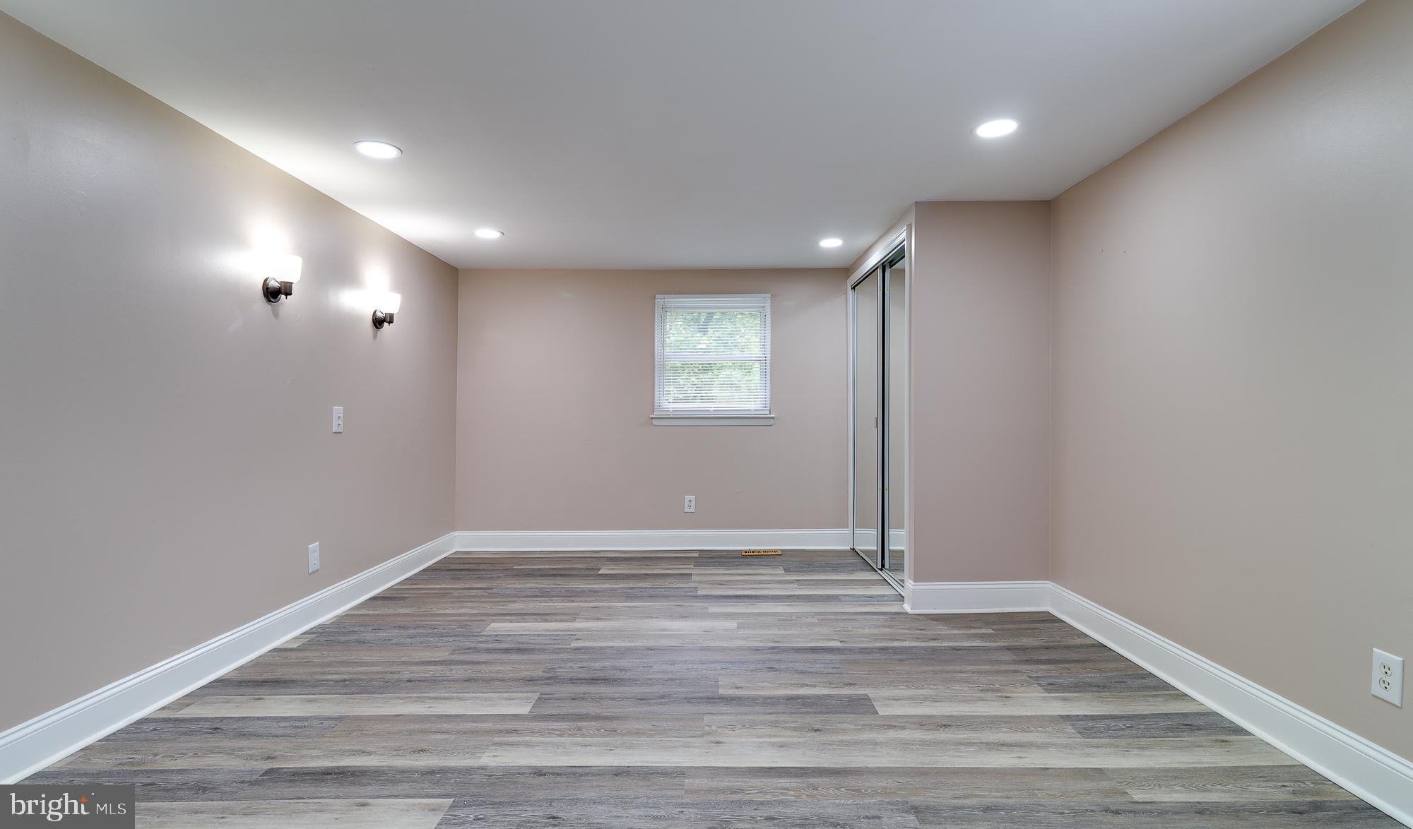 605 4th Avenue Lindenwold, NJ 08021 - Photo 22 of 25