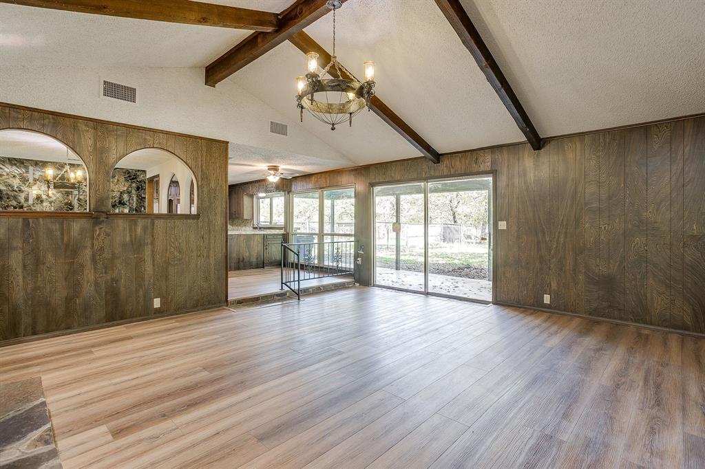 1417 Tarver Road Burleson, TX 76028 - Photo 12 of 39