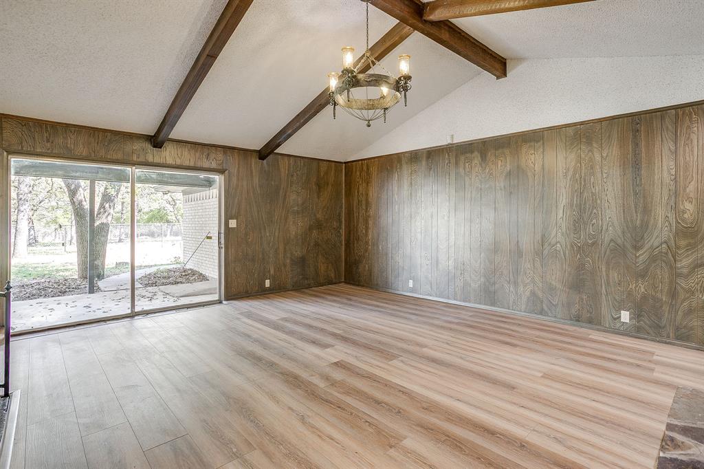 1417 Tarver Road Burleson, TX 76028 - Photo 15 of 39