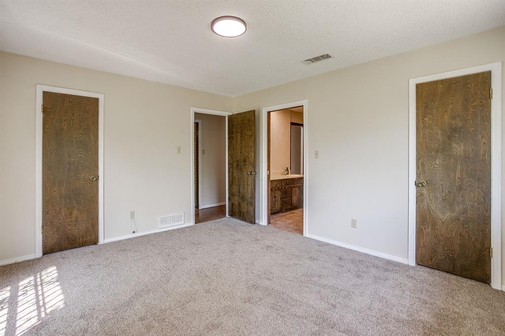 1417 Tarver Road Burleson, TX 76028 - Photo 24 of 39