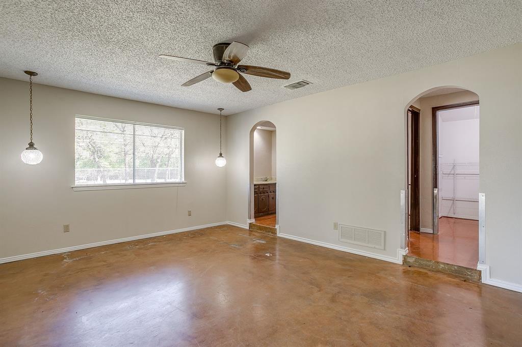 1417 Tarver Road Burleson, TX 76028 - Photo 29 of 39