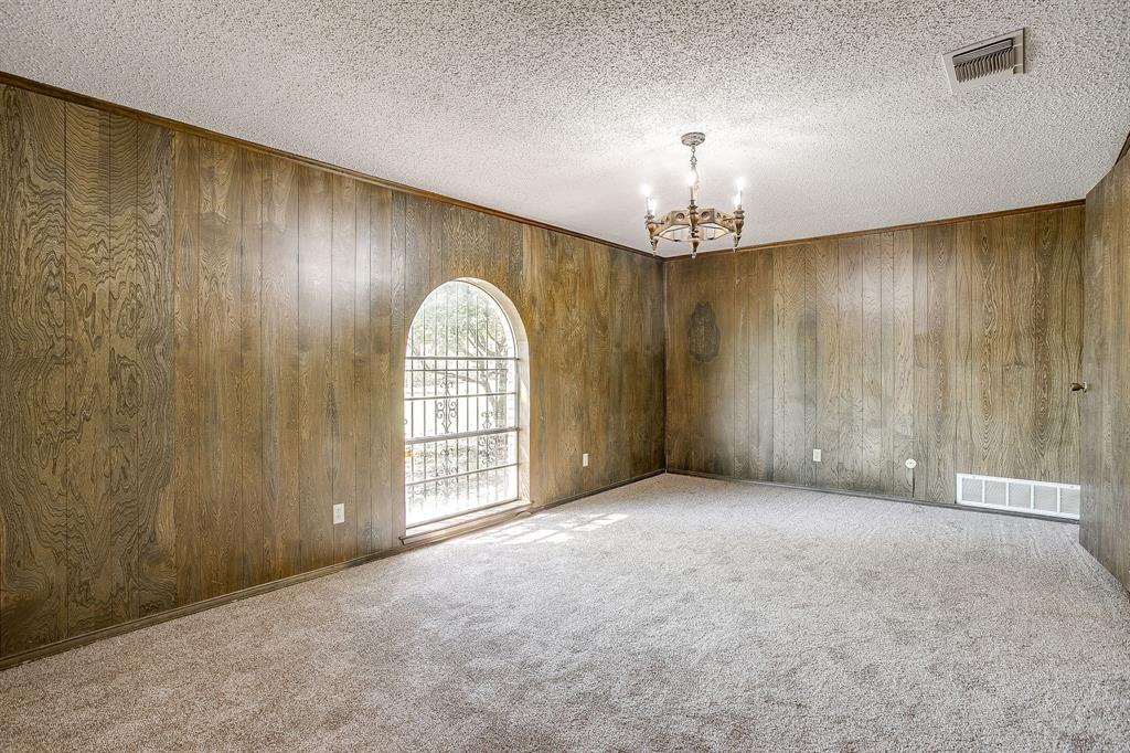 1417 Tarver Road Burleson, TX 76028 - Photo 8 of 39