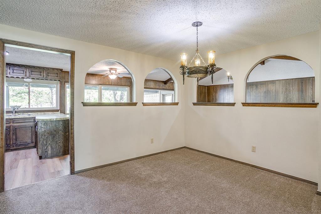1417 Tarver Road Burleson, TX 76028 - Photo 10 of 39