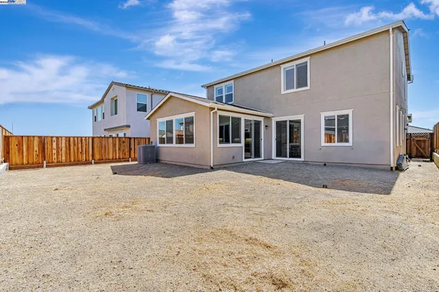 $875,000 | 5645 Sierra Trail Way, Antioch, CA 94531