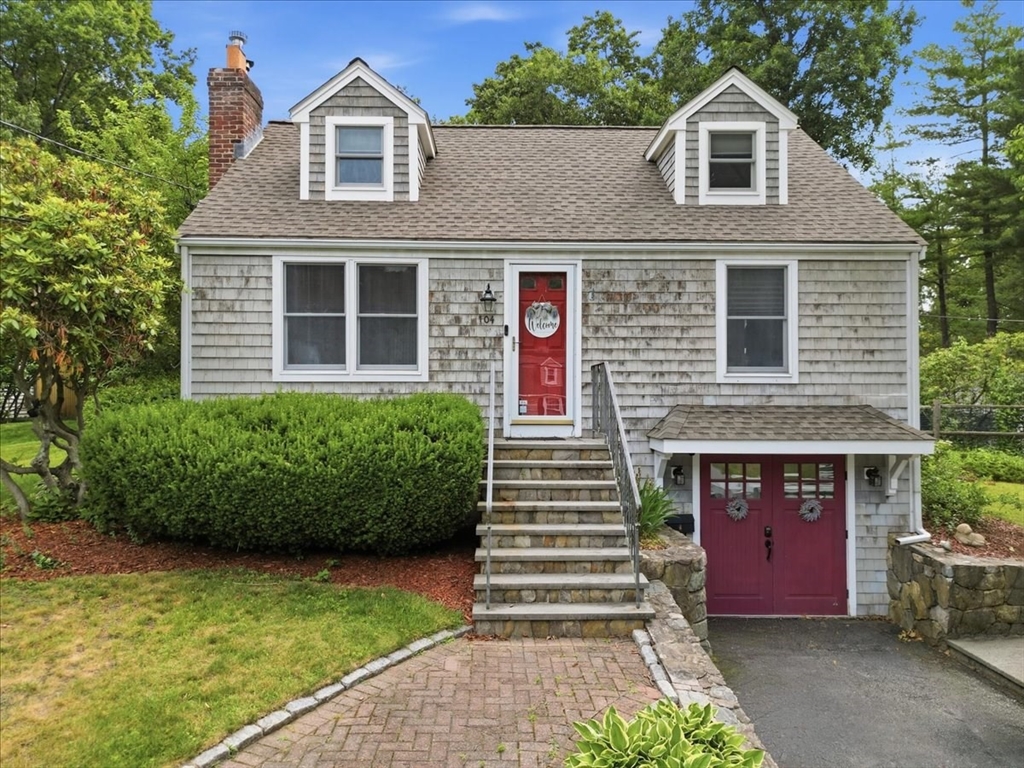 104 Higgins Road Framingham, MA 01701 - Photo 3 of 35
