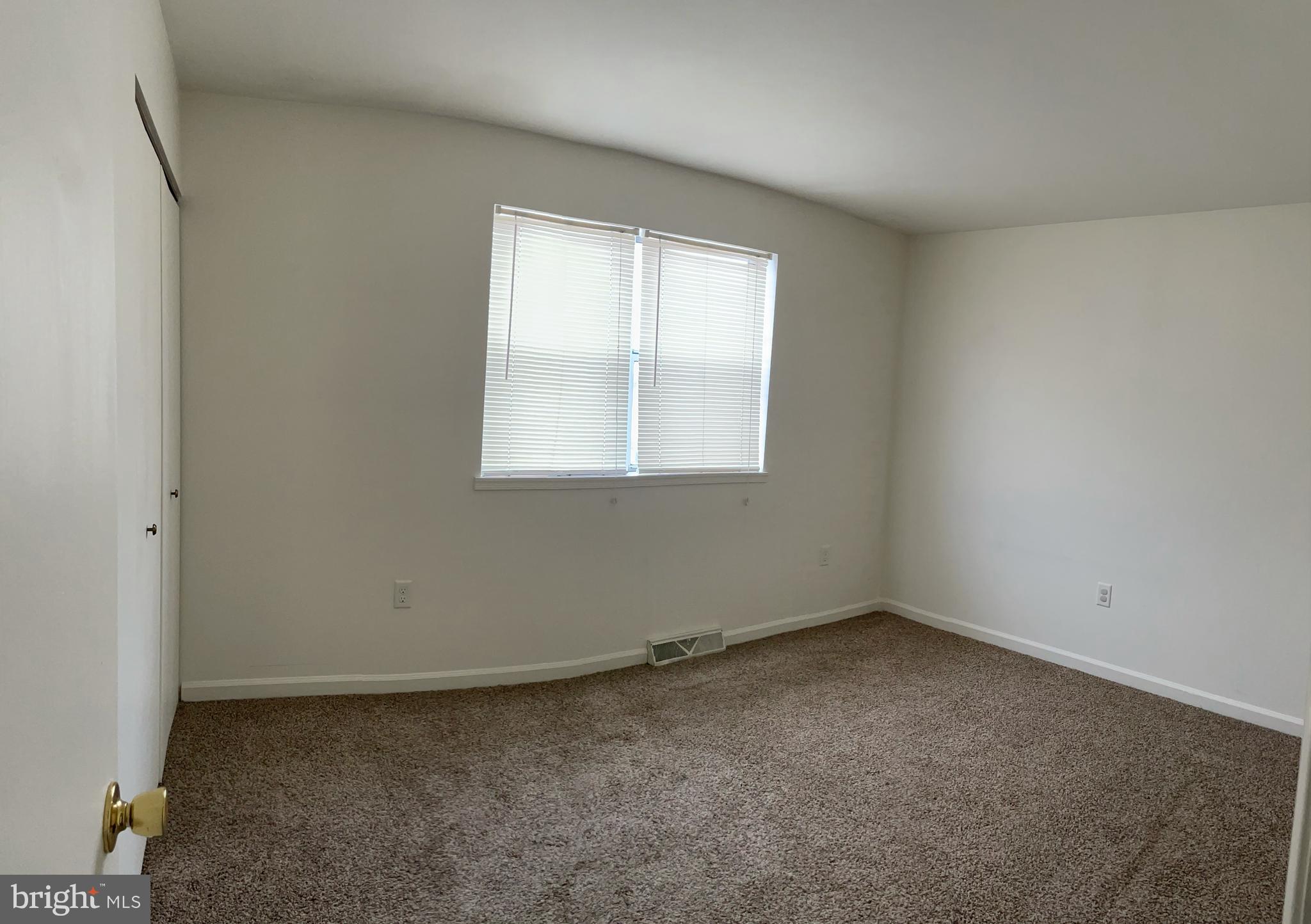 152 Center Street Hanover, PA 17331 - Photo 5 of 7 Gallery Image 5