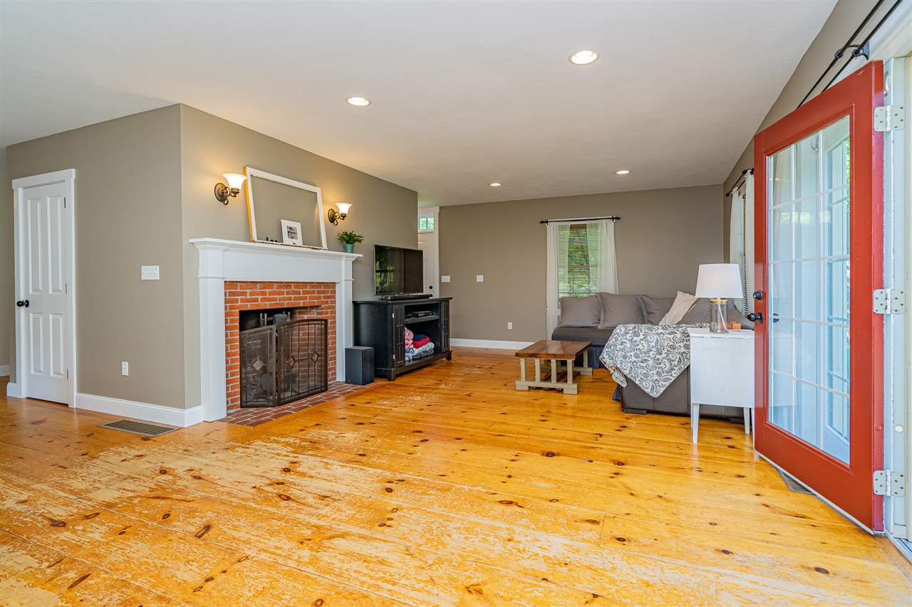 29 Carriage Road New Boston, NH 03070 - Photo 10 of 40 Gallery Image 10