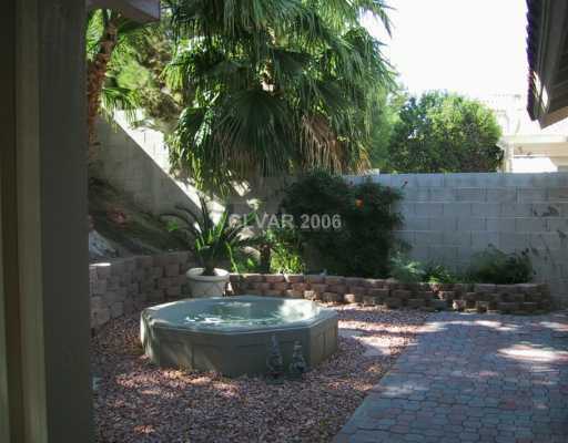 218 Camelback Ridge Avenue Henderson, NV 89012 - Photo 7 of 8 Patio/Deck.