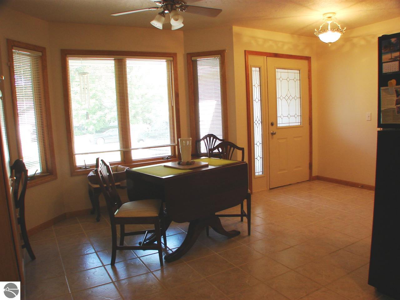111 Chatham Road St. Louis, MI 48880 - Photo 35 of 39 1789225-35.JPG