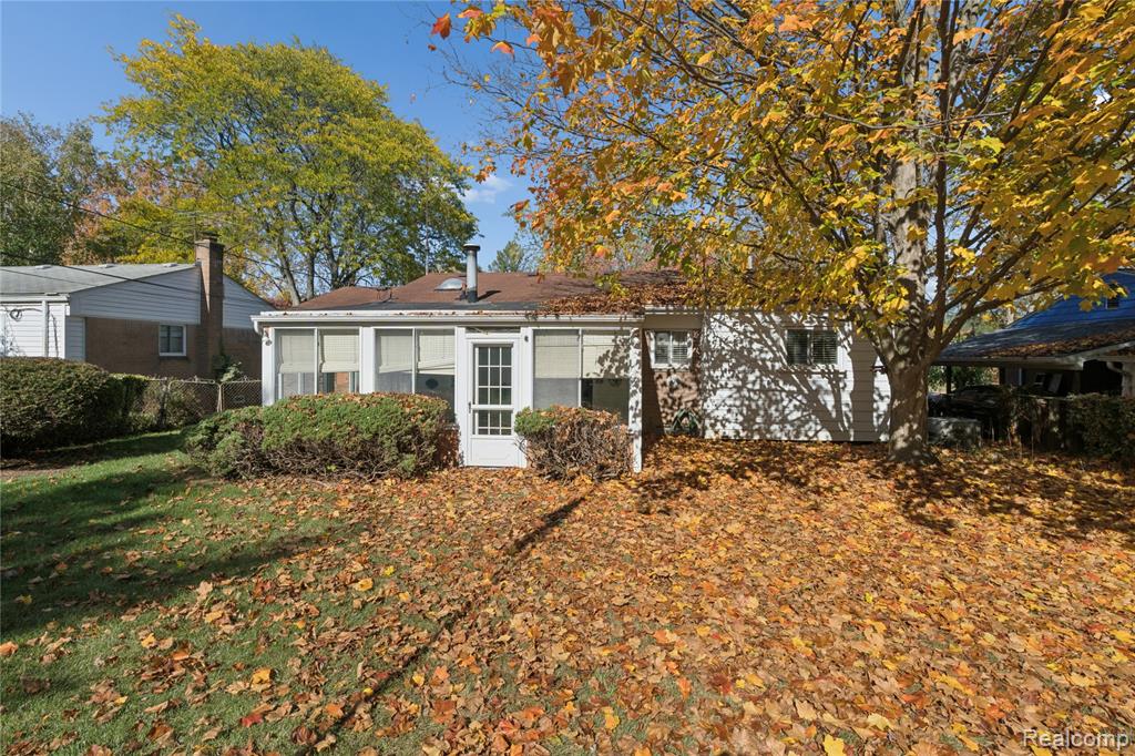 536 Rewold Drive Rochester, MI 48307 - Photo 32 of 38