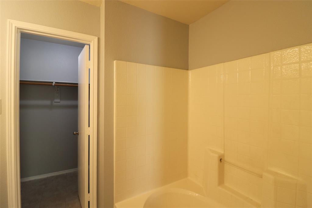 9928 Rio Doso Drive Dallas, TX 75227 - Photo 12 of 29