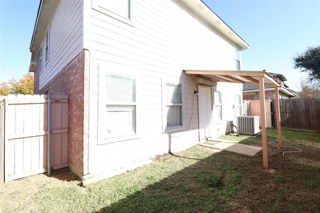 $2,020 | 9928 Rio Doso Drive, Dallas, TX 75227