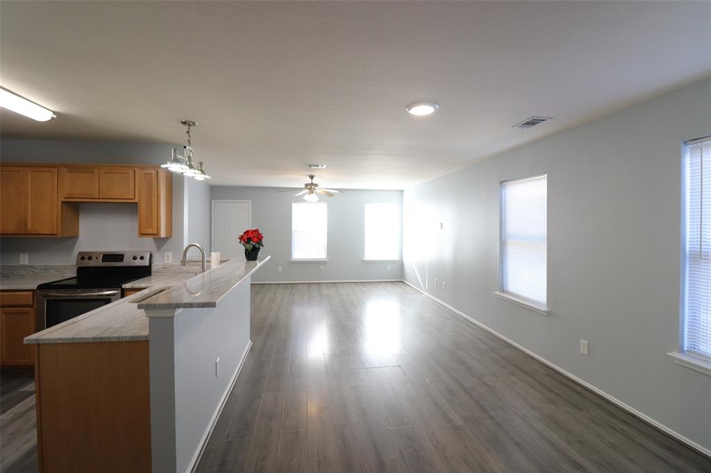 9928 Rio Doso Drive Dallas, TX 75227 - Photo 3 of 29