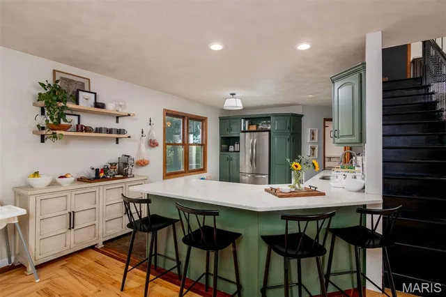 $359,900 | 355 Kingsbury Court, Highland, IL 62249