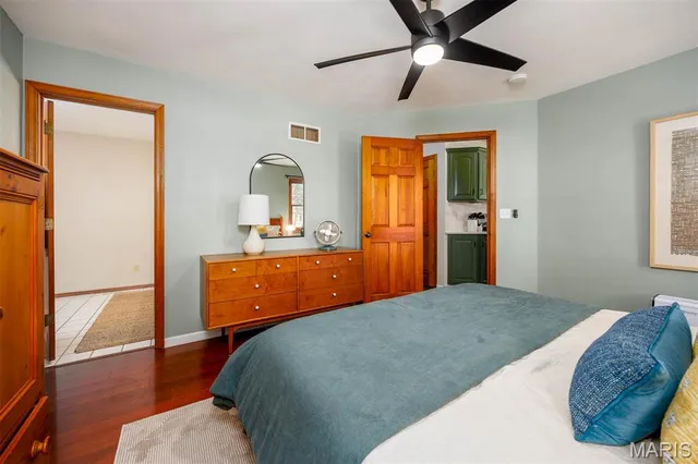 $359,900 | 355 Kingsbury Court, Highland, IL 62249