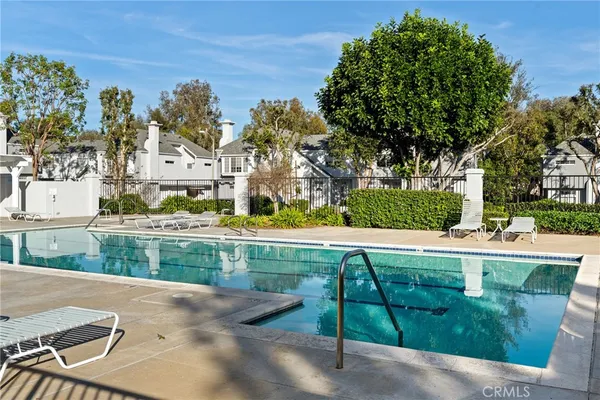 $669,999 | 28305 Paseo El Siena, Unit 10, Laguna Niguel, CA 92677