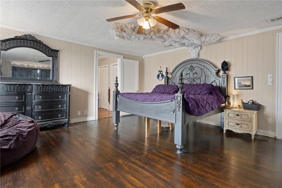 119 East Houston Street Refugio, TX 78377 - Photo 32 of 40