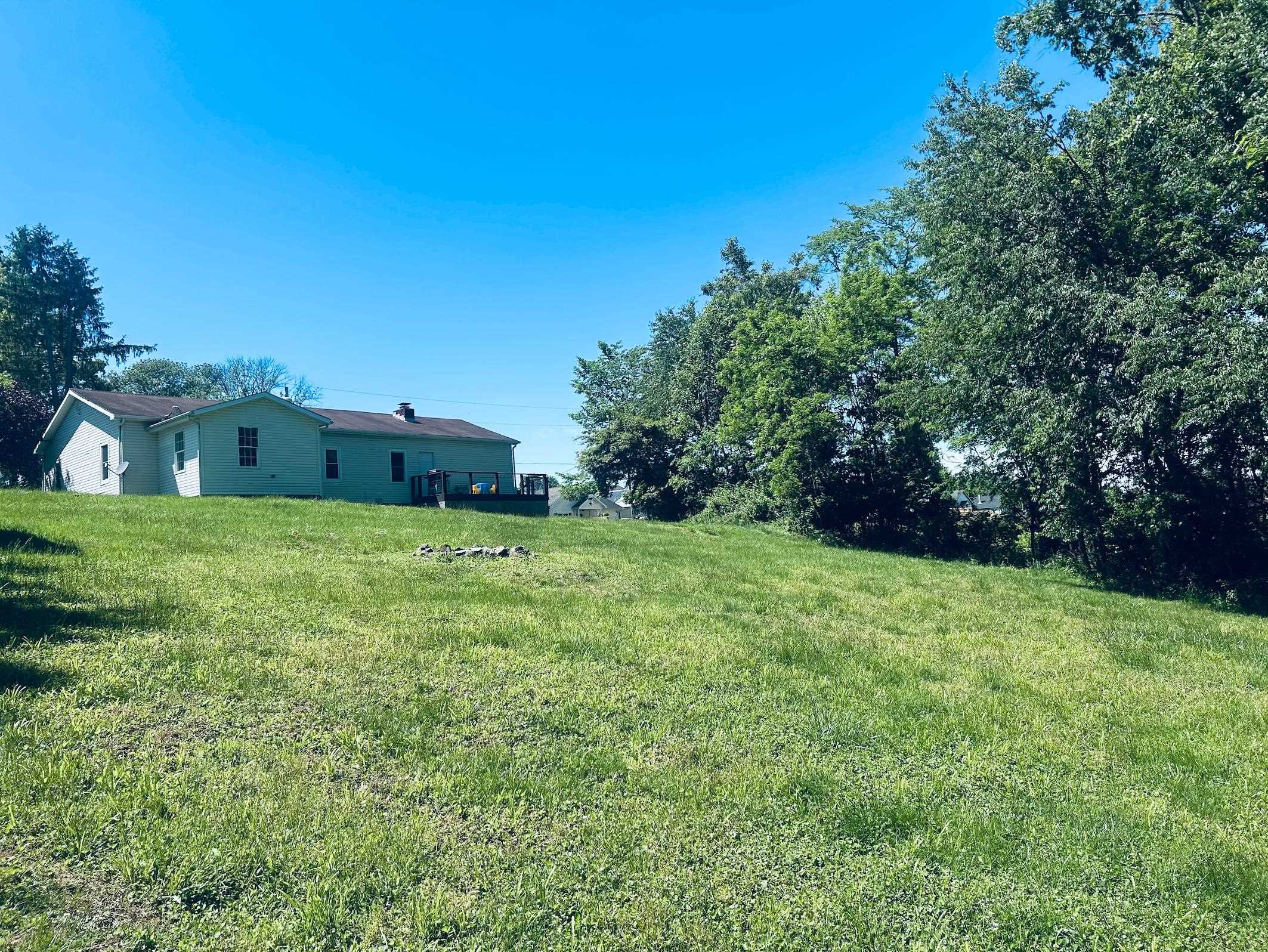 189 South Mathiott Street Portsmouth, OH 45662 - Photo 2 of 26