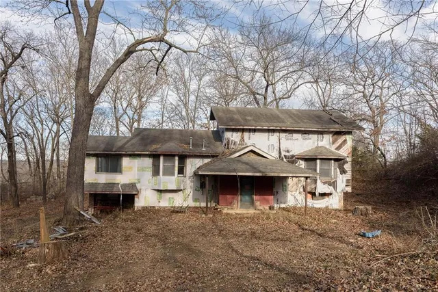 $149,950 | 722 North 7 Street, Edwardsville, KS 66111