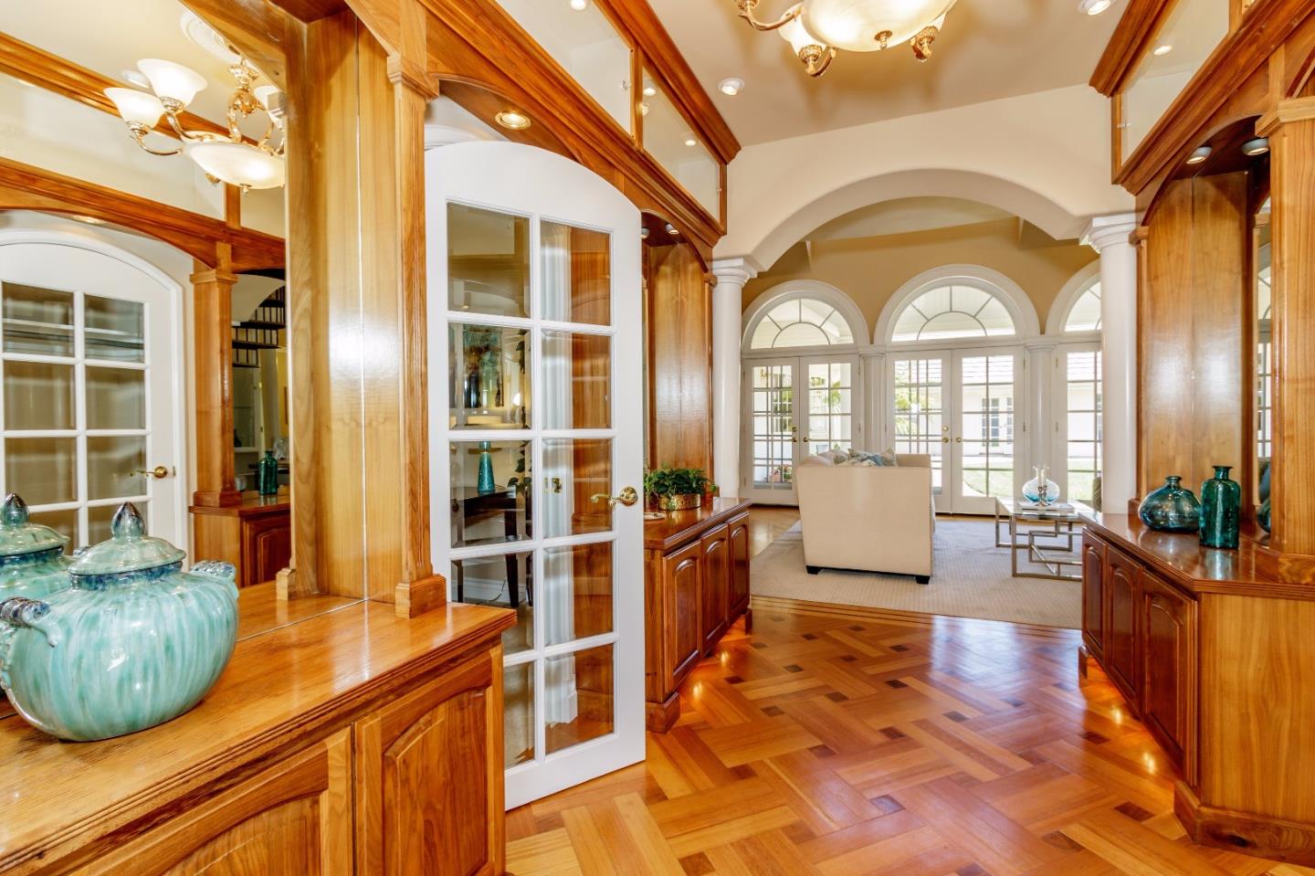 20585 Scofield Drive Cupertino, CA 95014 - Photo 5 of 32