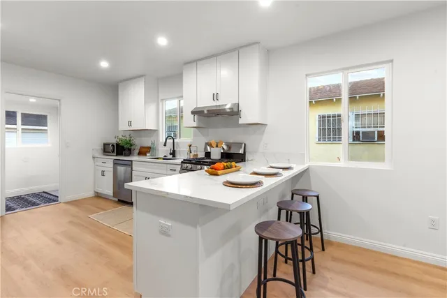 $749,999 | 1330 East 56th Street, Long Beach, CA 90805