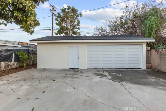 $749,999 | 1330 East 56th Street, Long Beach, CA 90805