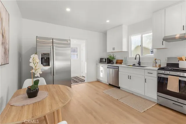 $749,999 | 1330 East 56th Street, Long Beach, CA 90805