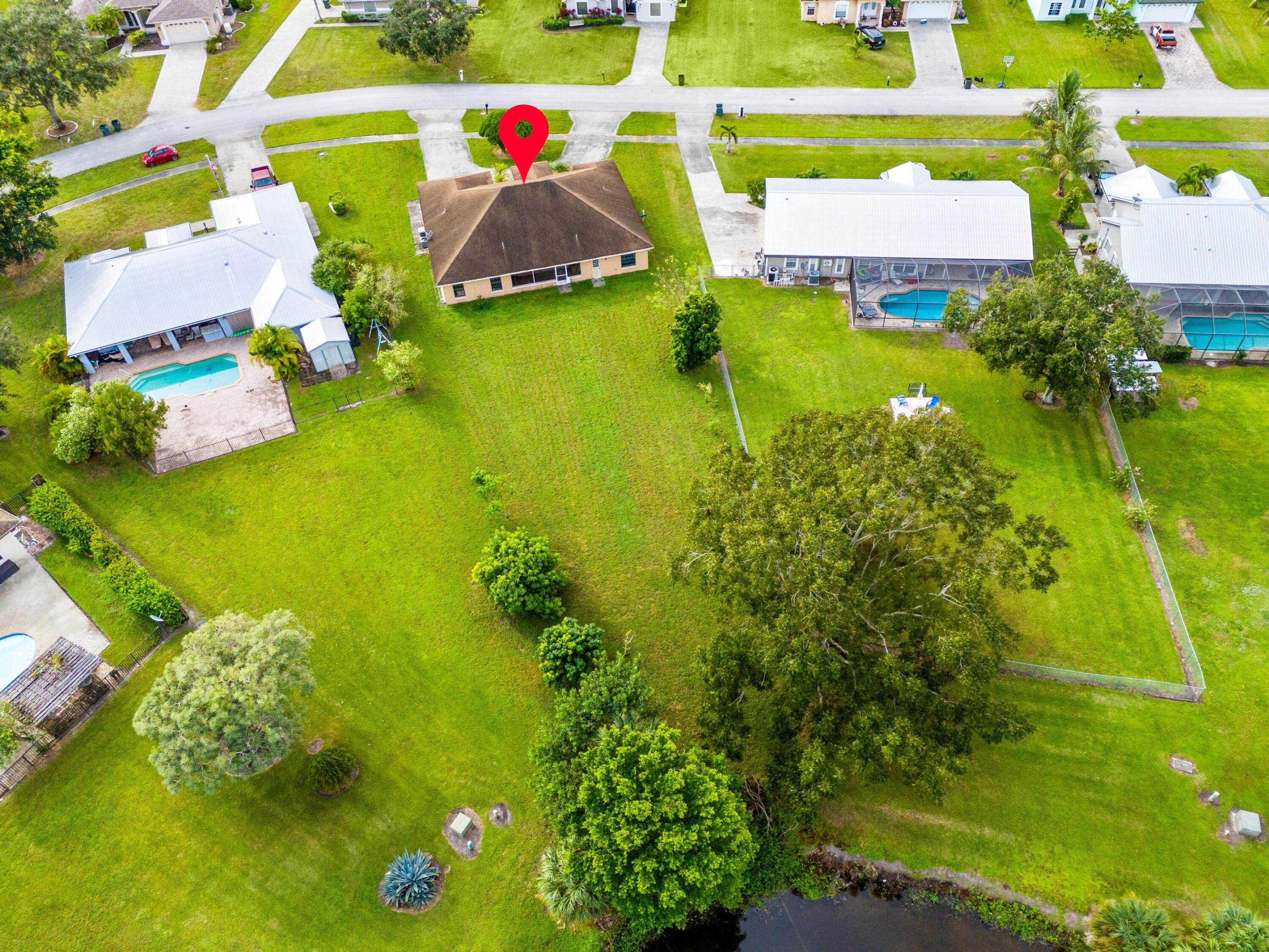 907 Sawgrass Street Clewiston, FL 33440 - Photo 10 of 60 DJI_20241028100720_0049_D-Edit
