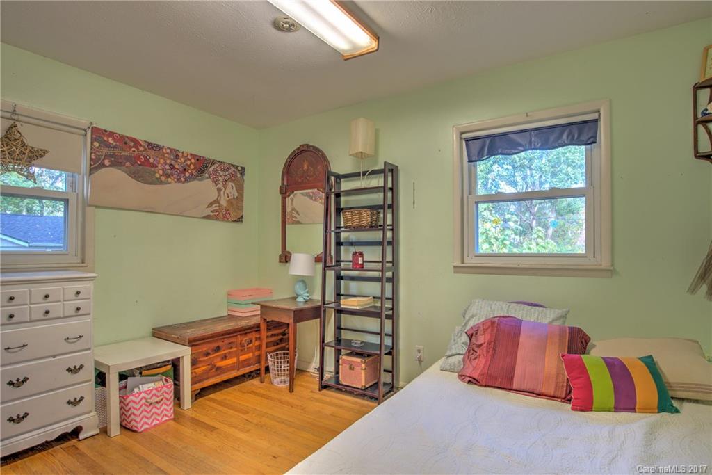 52 Ridge Road Asheville, NC 28803 - Photo 11 of 18 Gallery Image 11