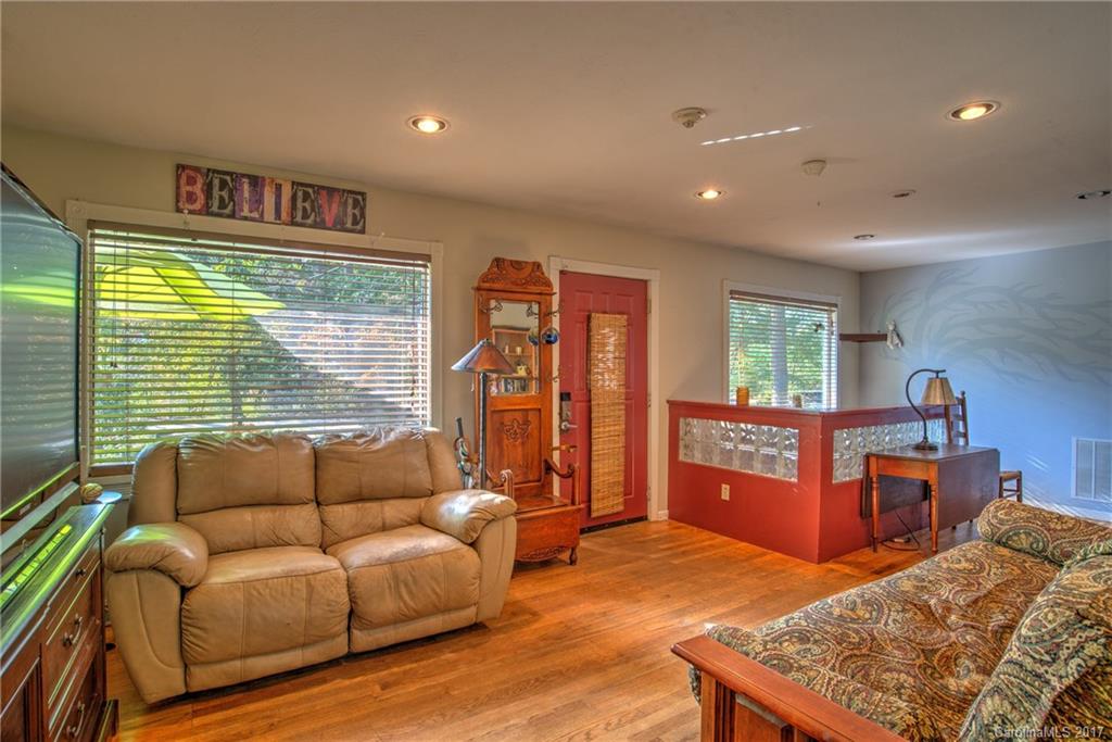 52 Ridge Road Asheville, NC 28803 - Photo 4 of 18 Gallery Image 4