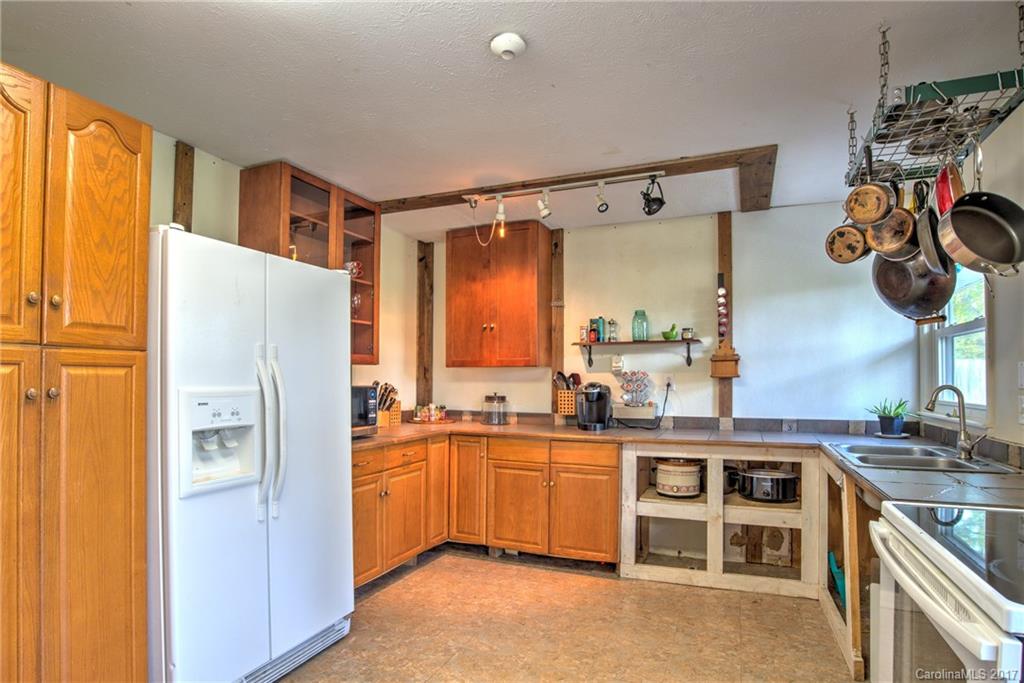 52 Ridge Road Asheville, NC 28803 - Photo 9 of 18 Gallery Image 9