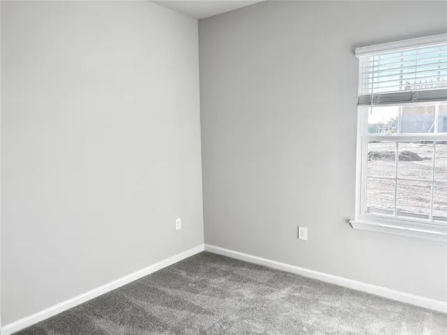 $2,400 | 4534 Arden Way, Bradenton, FL 34211