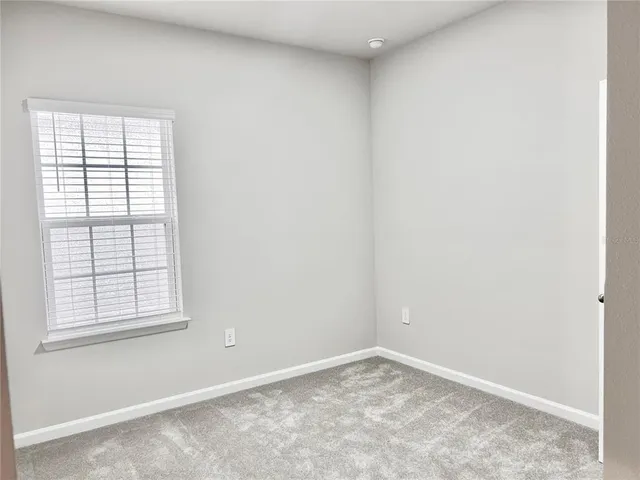 $2,400 | 4534 Arden Way, Bradenton, FL 34211