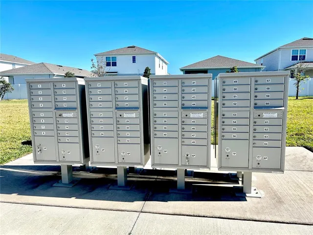 $2,400 | 4534 Arden Way, Bradenton, FL 34211